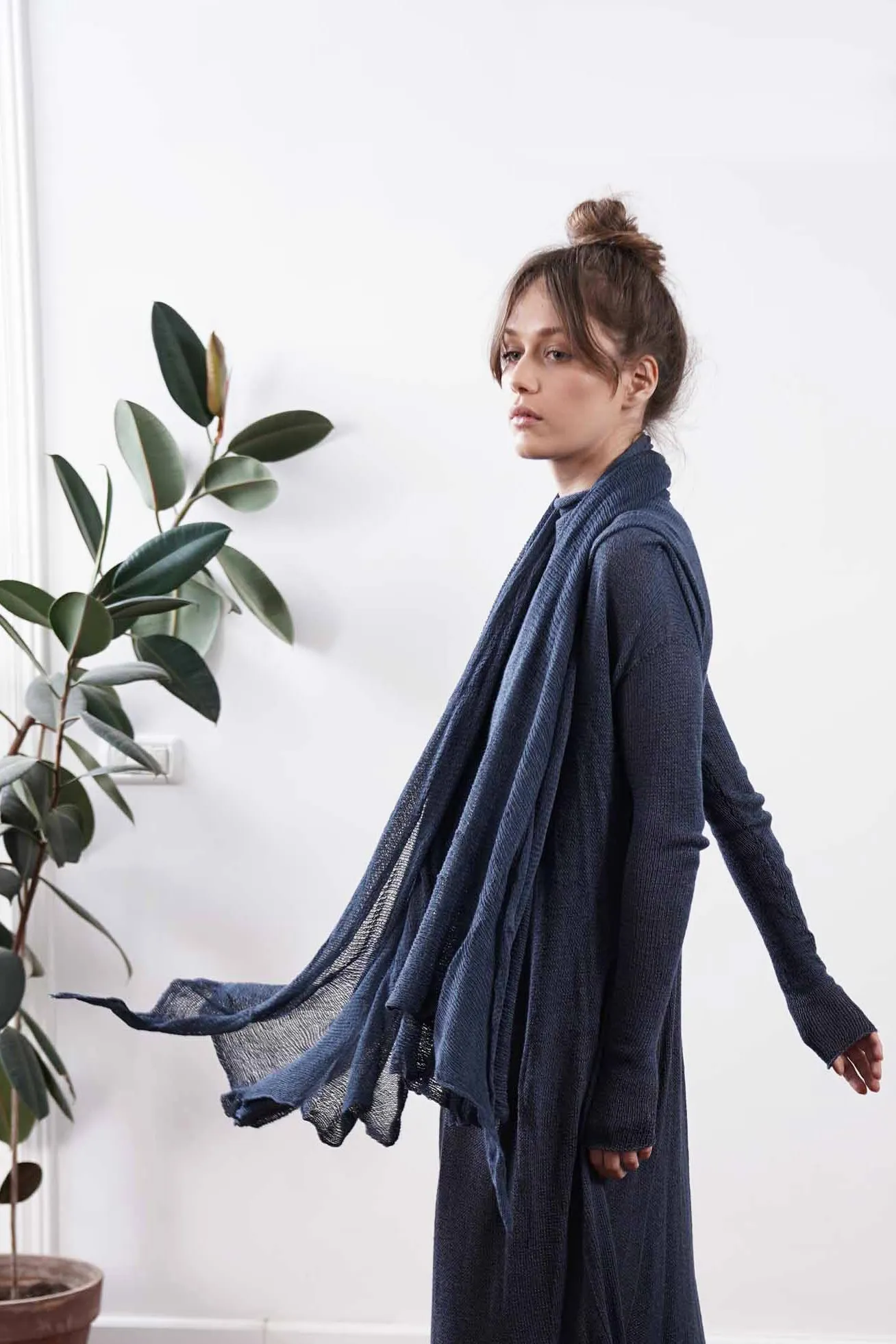 Big Soy Air Knit Scarf - Dark blue