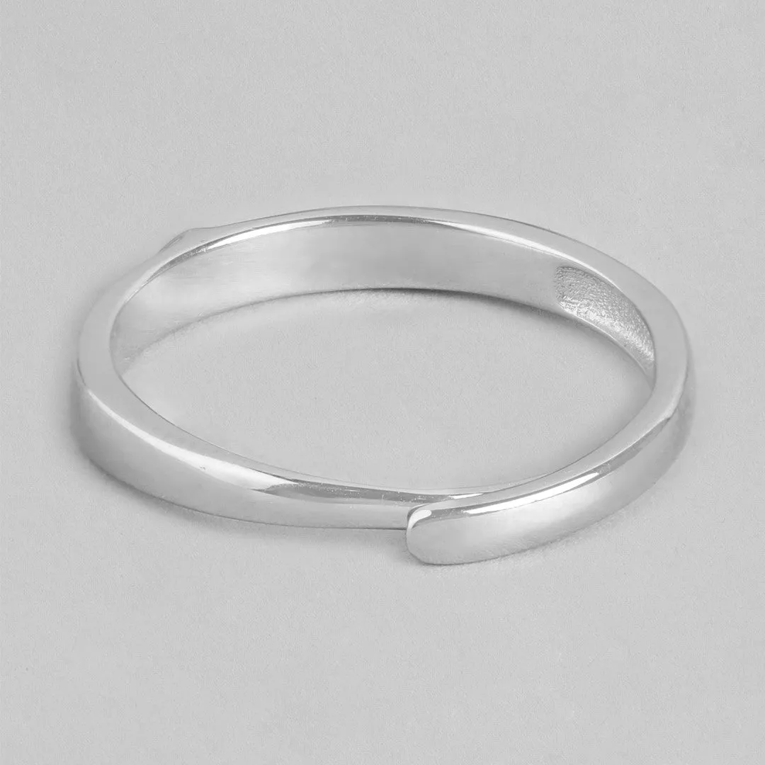 Classic Elegance Rhodium-Plated 925 Sterling Silver Men's Ring (Adjustable)