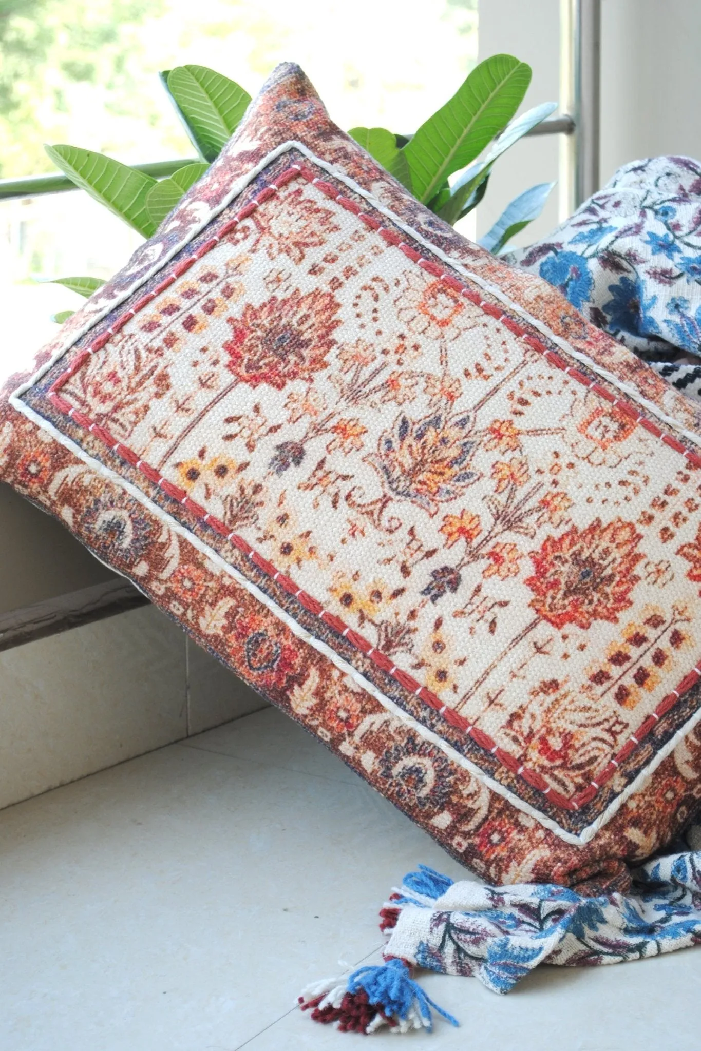 LANTANA- LUMBAR CUSHION COVER