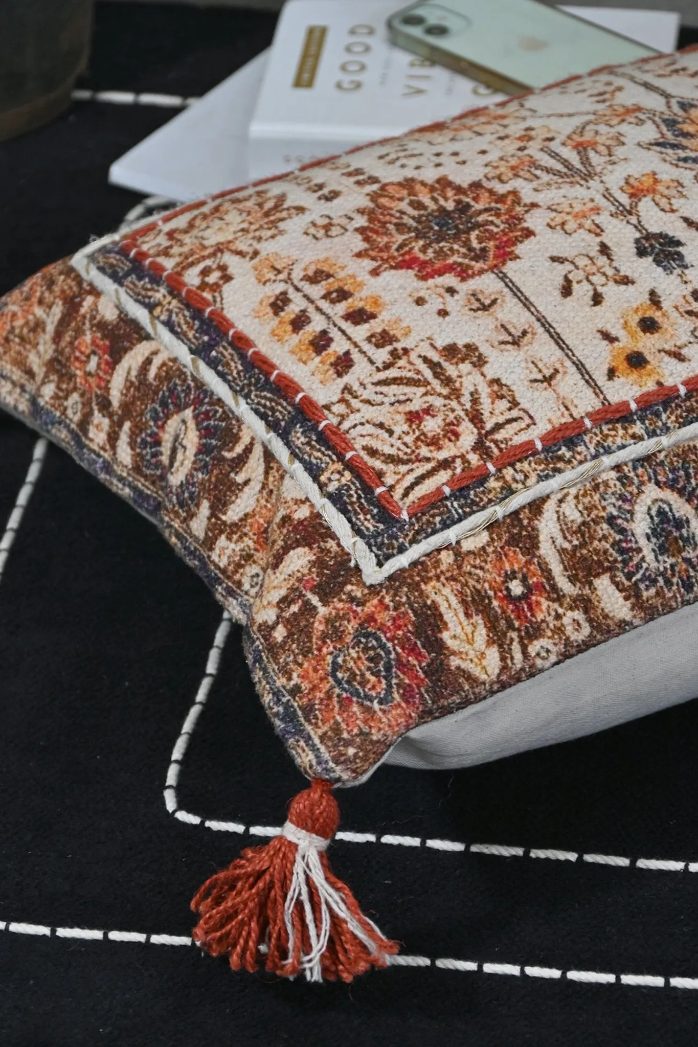 LANTANA- LUMBAR CUSHION COVER