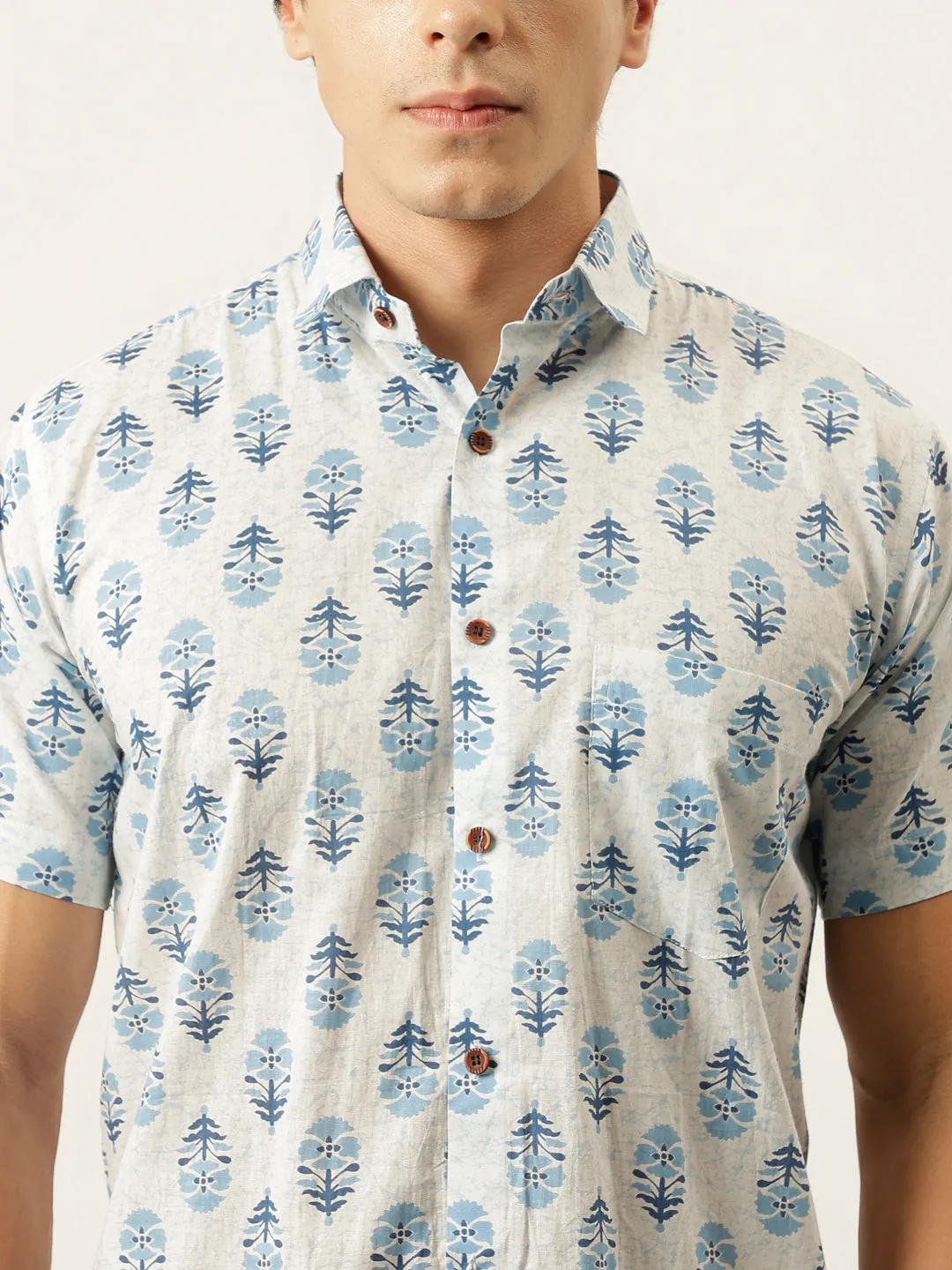 Millennial Men Blue White Printed Cotton Half Sleeve Shirts