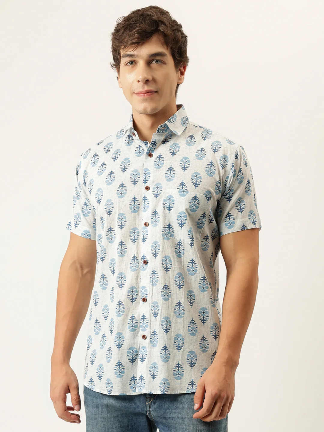 Millennial Men Blue White Printed Cotton Half Sleeve Shirts