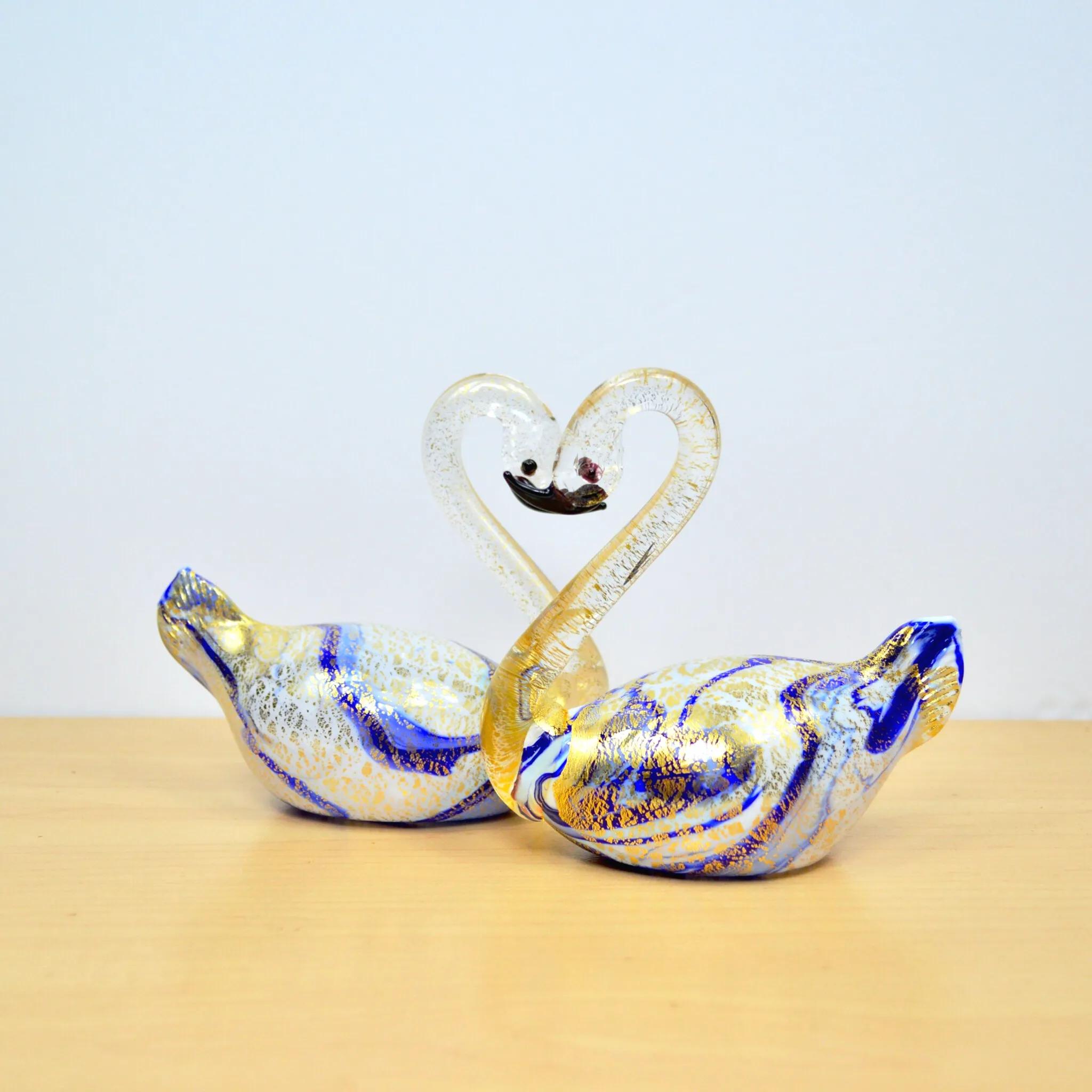 Murano Glass Swan, Decorative Figurine, Made in Italy