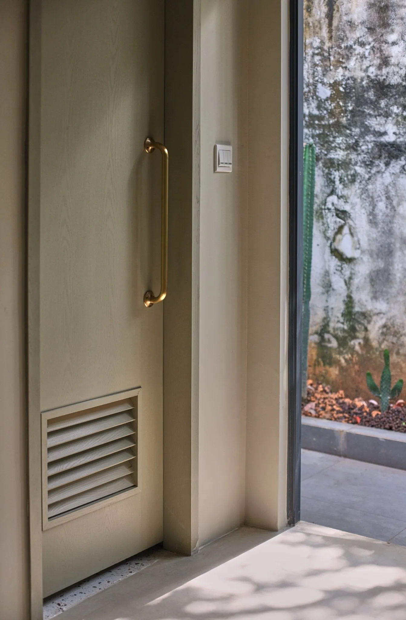 Solid Brass Sleek Door Handles