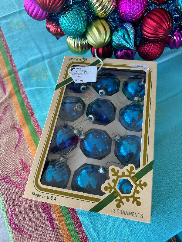 Vintage ornaments in box - Blue